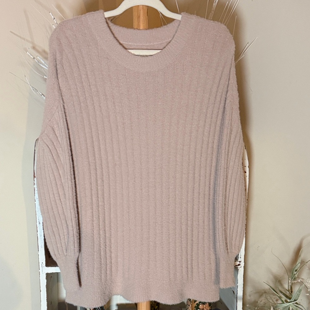 Aerie M Beige Crewneck Boxy Soft Sweater.Ribbed cuffs/hem/neck.Oversized. EUC - Picture 1 of 7